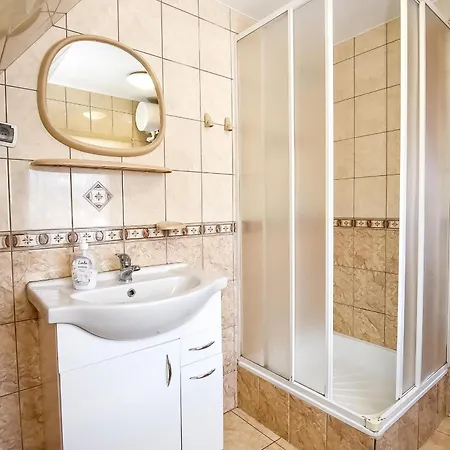 شقة U Capka بورونين